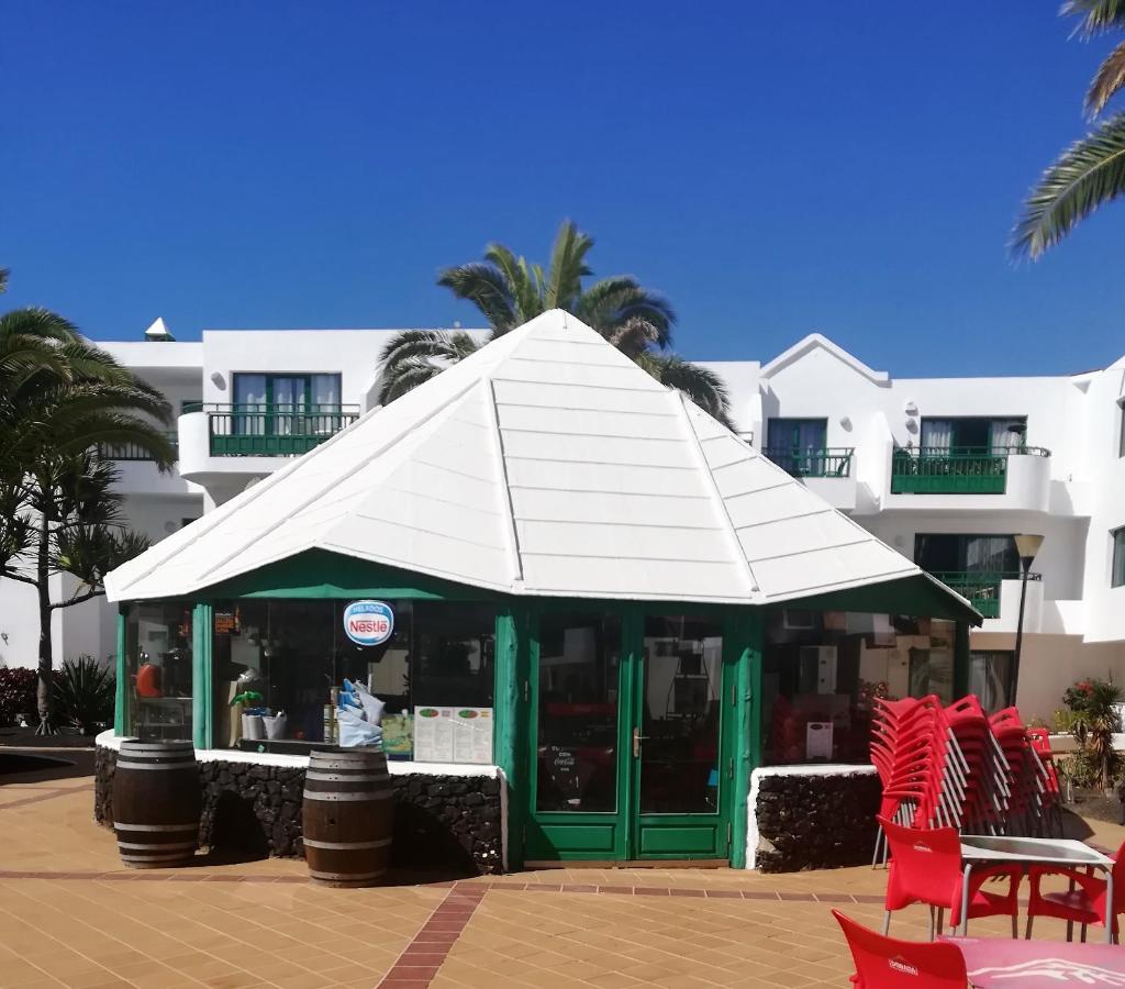 Marina Beach-Apartamentos Tahiche Коста-Тегісе Екстер'єр фото